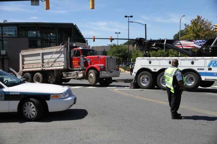 Dump Truck Loses Wheel in Arlington County Virginia