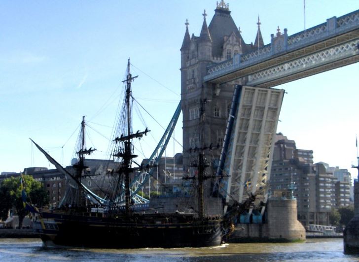 Tower Bridge opens