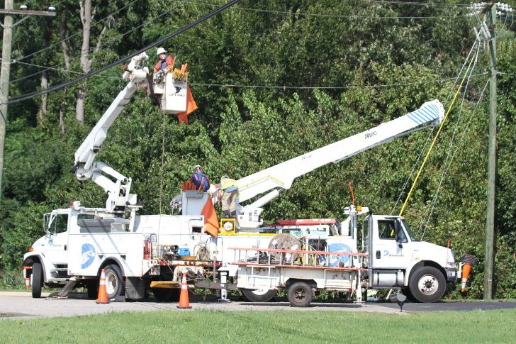 dominion power crews working to restore power to customer in northern va