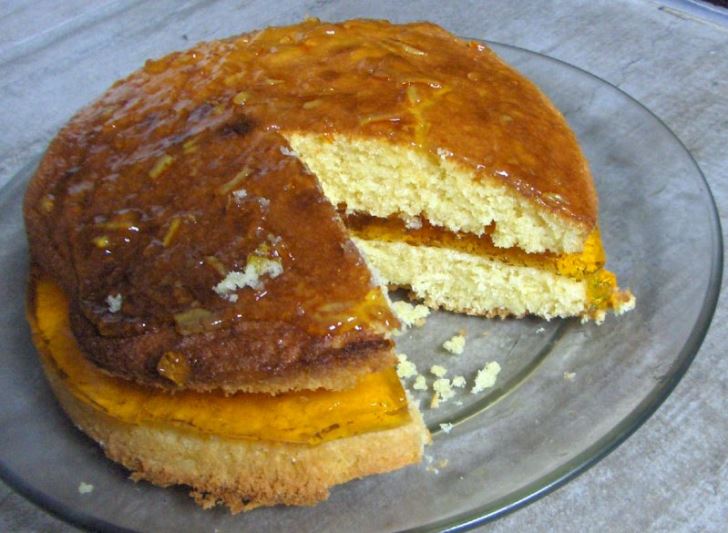 Orange jelly sponge cake